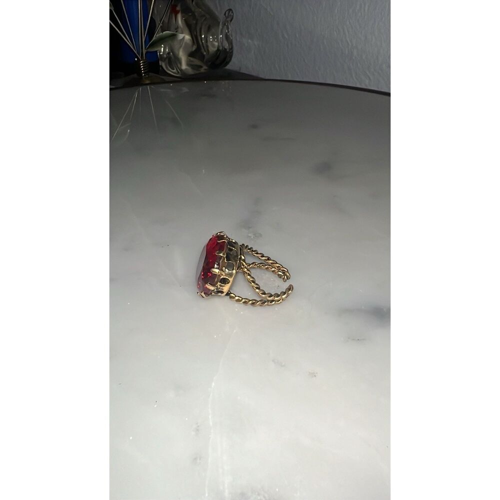 Vintage Ring Signed W Germany Red Glass Brass Twisted Metal Braided West Germany - Picture 8 of 10